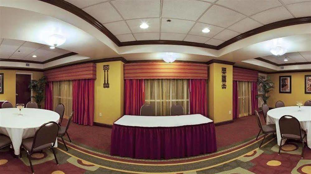 Holiday Inn Express Hotel & Suites Charleston-Ashley Phosphate By Ihg North Charleston Kültér fotó